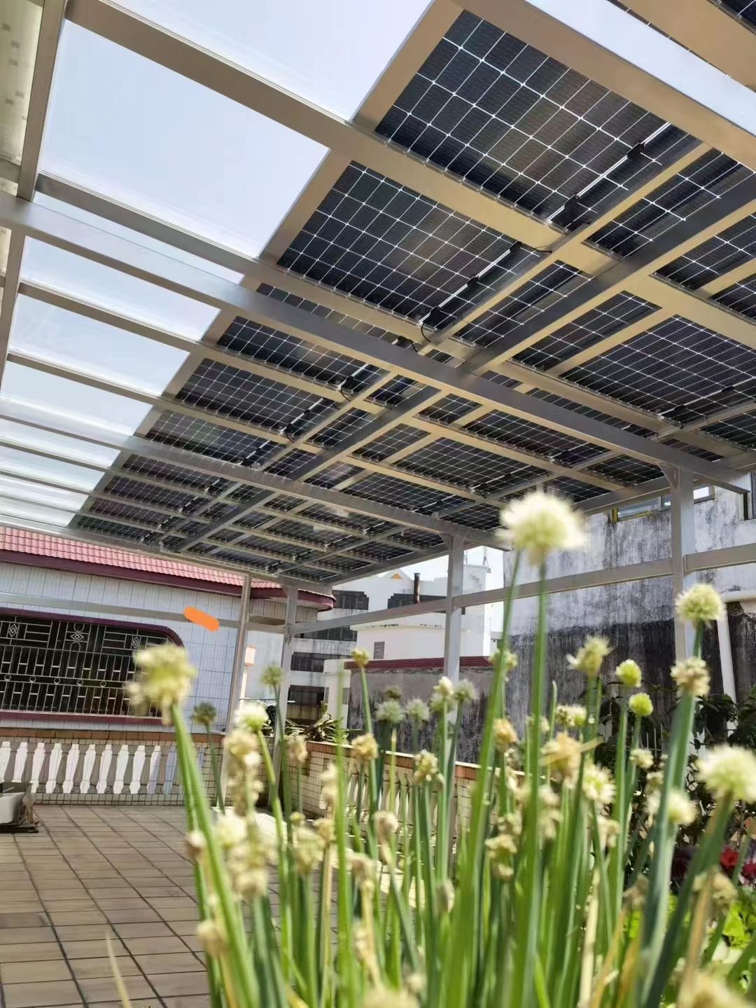 邵东别墅家用屋顶太阳能发电系统安装